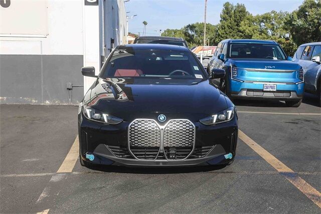 2025 BMW i4 eDrive40