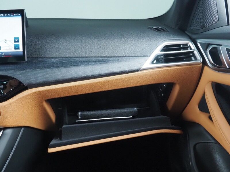 2025 BMW i4 eDrive40 Gran Coupe *NAVIGATION, CURVED DISPLAY, SAFETY ALERTS, BACKUP-CAMERA, COLOR TOUCHSCREEN, MOONROOF, HEATED SEATS/STEERING, COMFORT ACCESS, POWER LIFTGATE, WIRELESS CHARGING, ANDROID & APPLE Round Rock TX