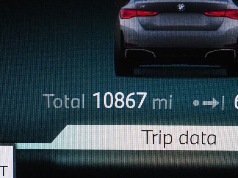 2025 BMW i4 eDrive40 Gran Coupe *NAVIGATION, CURVED DISPLAY, SAFETY ALERTS, BACKUP-CAMERA, COLOR TOUCHSCREEN, MOONROOF, HEATED SEATS/STEERING, COMFORT ACCESS, POWER LIFTGATE, WIRELESS CHARGING, ANDROID & APPLE Round Rock TX