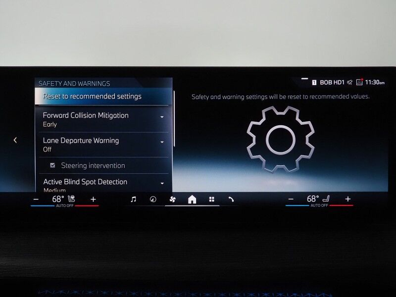 2025 BMW i4 eDrive40 Gran Coupe *NAVIGATION, CURVED DISPLAY, SAFETY ALERTS, BACKUP-CAMERA, COLOR TOUCHSCREEN, MOONROOF, HEATED SEATS/STEERING, COMFORT ACCESS, POWER LIFTGATE, WIRELESS CHARGING, ANDROID & APPLE Round Rock TX