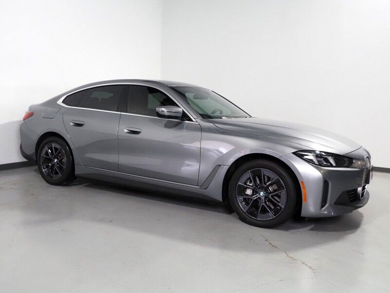 2025 BMW i4 eDrive40 Gran Coupe *NAVIGATION, CURVED DISPLAY, SAFETY ALERTS, BACKUP-CAMERA, COLOR TOUCHSCREEN, MOONROOF, HEATED SEATS/STEERING, COMFORT ACCESS, POWER LIFTGATE, WIRELESS CHARGING, ANDROID & APPLE
