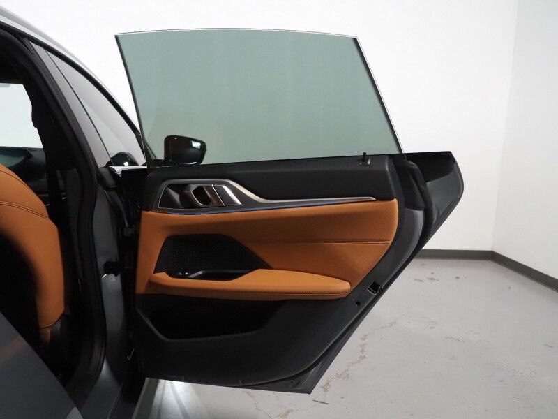 2025 BMW i4 eDrive40 Gran Coupe *NAVIGATION, CURVED DISPLAY, SAFETY ALERTS, BACKUP-CAMERA, COLOR TOUCHSCREEN, MOONROOF, HEATED SEATS/STEERING, COMFORT ACCESS, POWER LIFTGATE, WIRELESS CHARGING, ANDROID & APPLE Round Rock TX