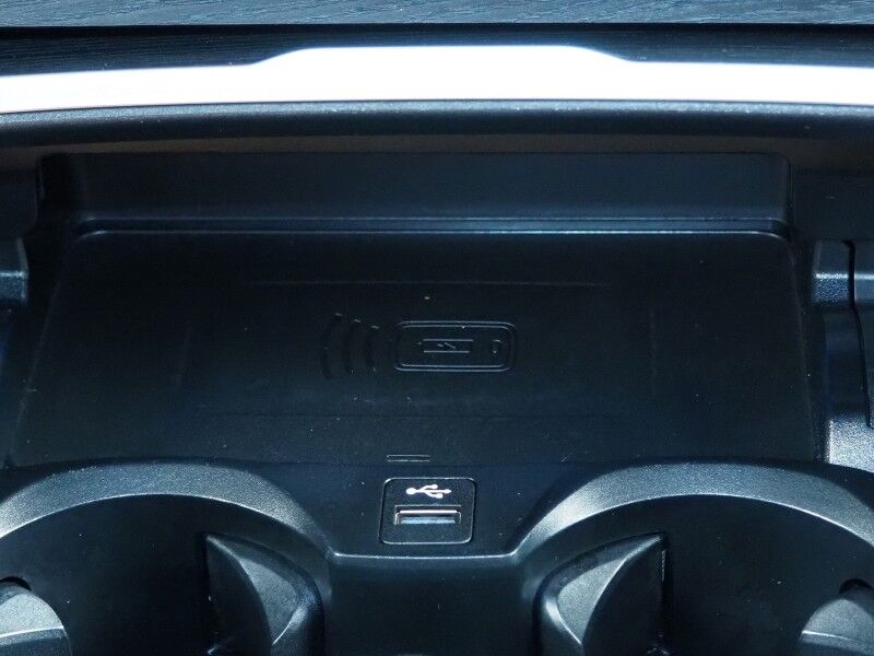 2025 BMW i4 eDrive40 Gran Coupe *NAVIGATION, CURVED DISPLAY, SAFETY ALERTS, BACKUP-CAMERA, COLOR TOUCHSCREEN, MOONROOF, HEATED SEATS/STEERING, COMFORT ACCESS, POWER LIFTGATE, WIRELESS CHARGING, ANDROID & APPLE Round Rock TX