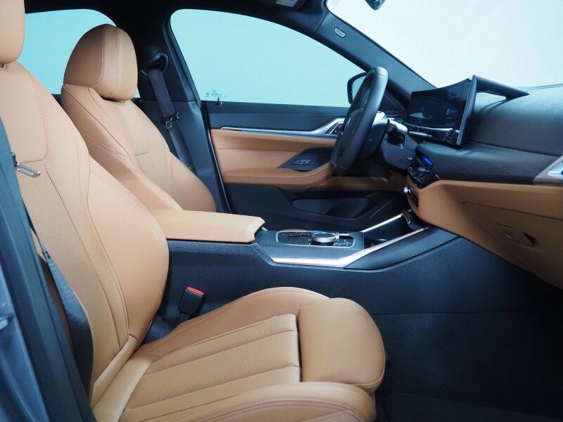 2025 BMW i4 eDrive40 Gran Coupe *NAVIGATION, CURVED DISPLAY, SAFETY ALERTS, BACKUP-CAMERA, COLOR TOUCHSCREEN, MOONROOF, HEATED SEATS/STEERING, COMFORT ACCESS, POWER LIFTGATE, WIRELESS CHARGING, ANDROID & APPLE Round Rock TX