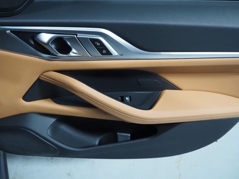 2025 BMW i4 eDrive40 Gran Coupe *NAVIGATION, CURVED DISPLAY, SAFETY ALERTS, BACKUP-CAMERA, COLOR TOUCHSCREEN, MOONROOF, HEATED SEATS/STEERING, COMFORT ACCESS, POWER LIFTGATE, WIRELESS CHARGING, ANDROID & APPLE Round Rock TX