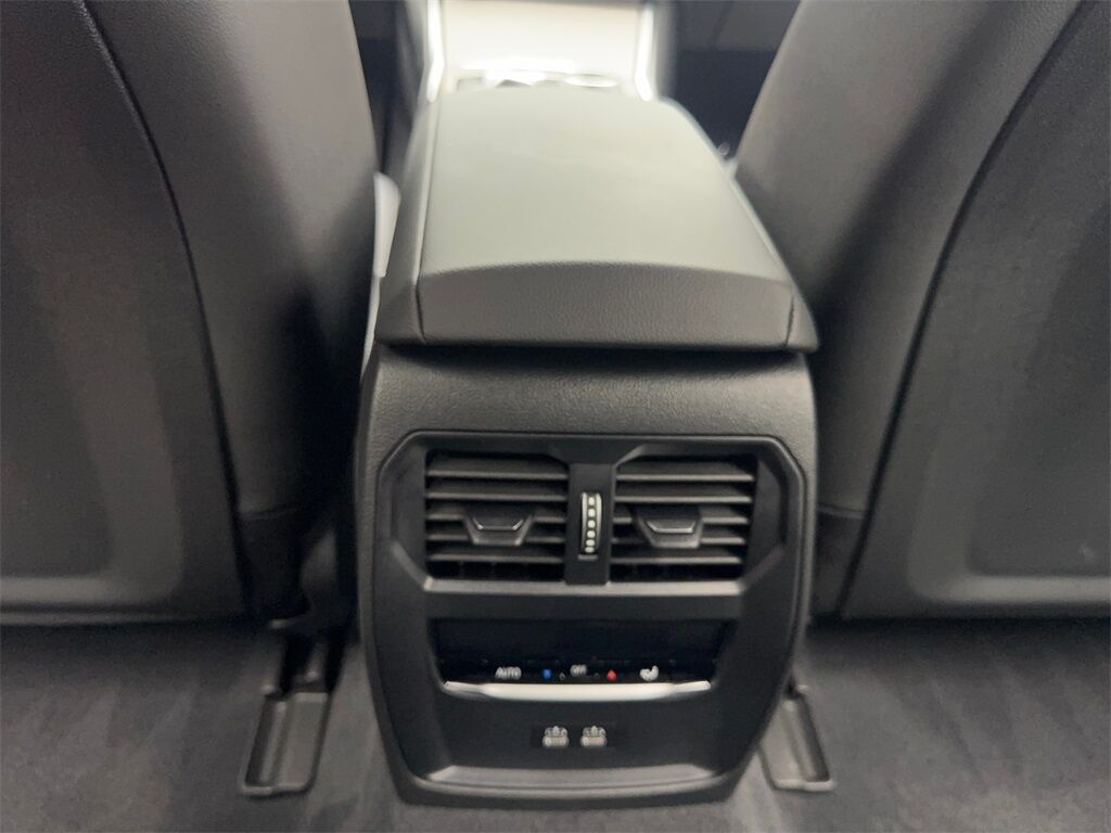 2025 BMW i4 eDrive40 NAV,CAM,SUNROOF,HTD STS,BLIND SPOT,18&quot; WL Irving TX