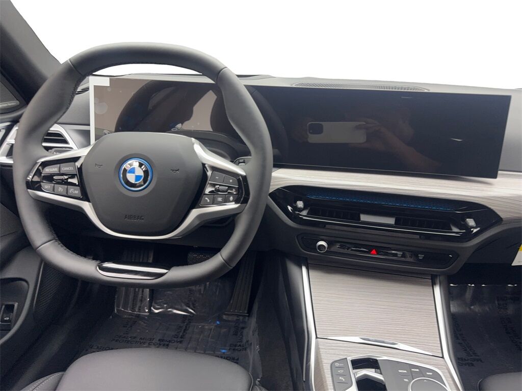 2025 BMW i4 eDrive40 NAV,CAM,SUNROOF,HTD STS,BLIND SPOT,18&quot; WL Irving TX