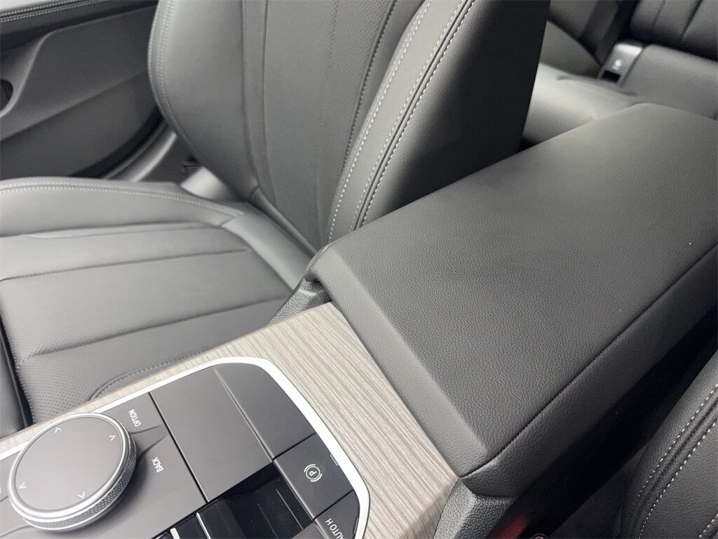 2025 BMW i4 eDrive40 NAV,CAM,SUNROOF,HTD STS,BLIND SPOT,18&quot; WL Irving TX