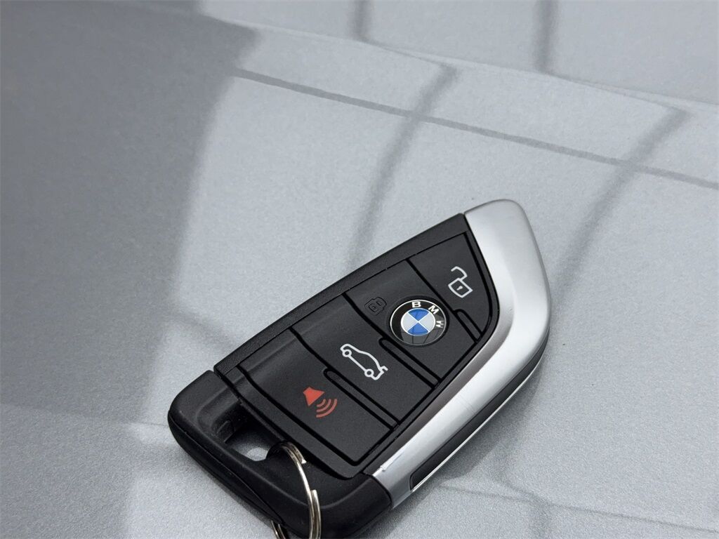 2025 BMW i4 eDrive40 NAV,CAM,SUNROOF,HTD STS,BLIND SPOT,HEADS- Plano TX