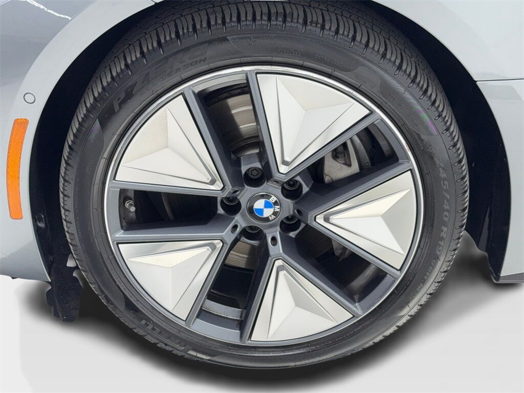 2025 BMW i4 eDrive40 NAV,CAM,SUNROOF,HTD STS,BLIND SPOT,HEADS- Plano TX