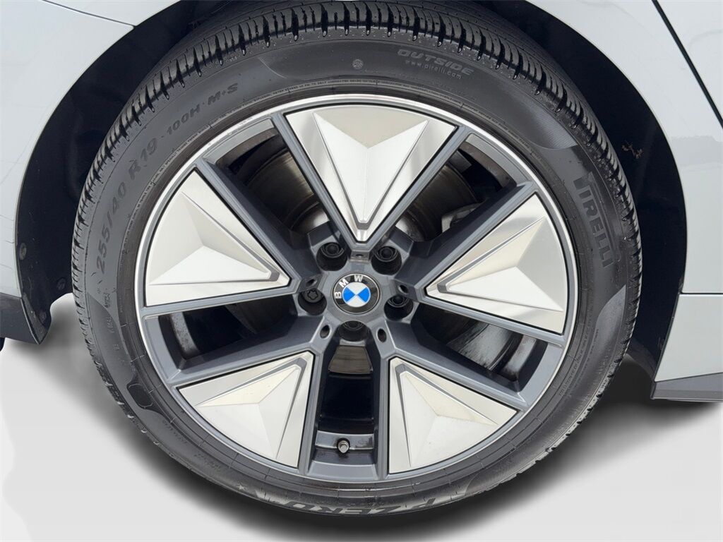 2025 BMW i4 eDrive40 NAV,CAM,SUNROOF,HTD STS,BLIND SPOT,HEADS- Plano TX