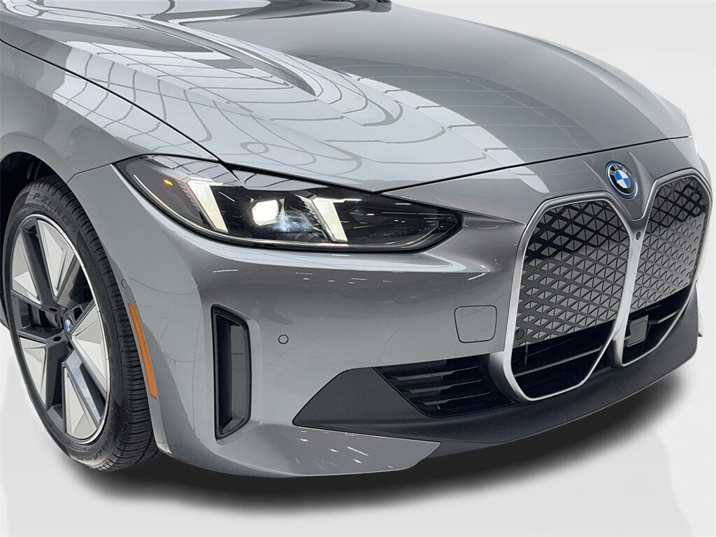 2025 BMW i4 eDrive40 NAV,CAM,SUNROOF,HTD STS,BLIND SPOT,HEADS- Plano TX