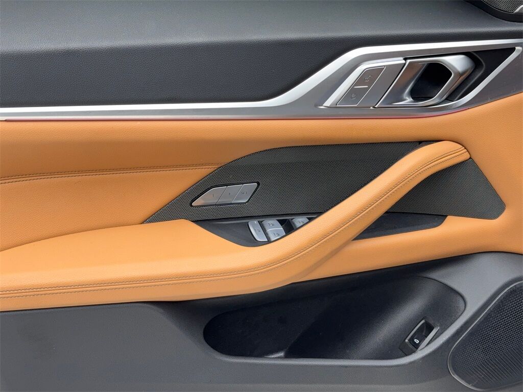 2025 BMW i4 eDrive40 NAV,CAM,SUNROOF,HTD STS,BLIND SPOT,HEADS- Plano TX