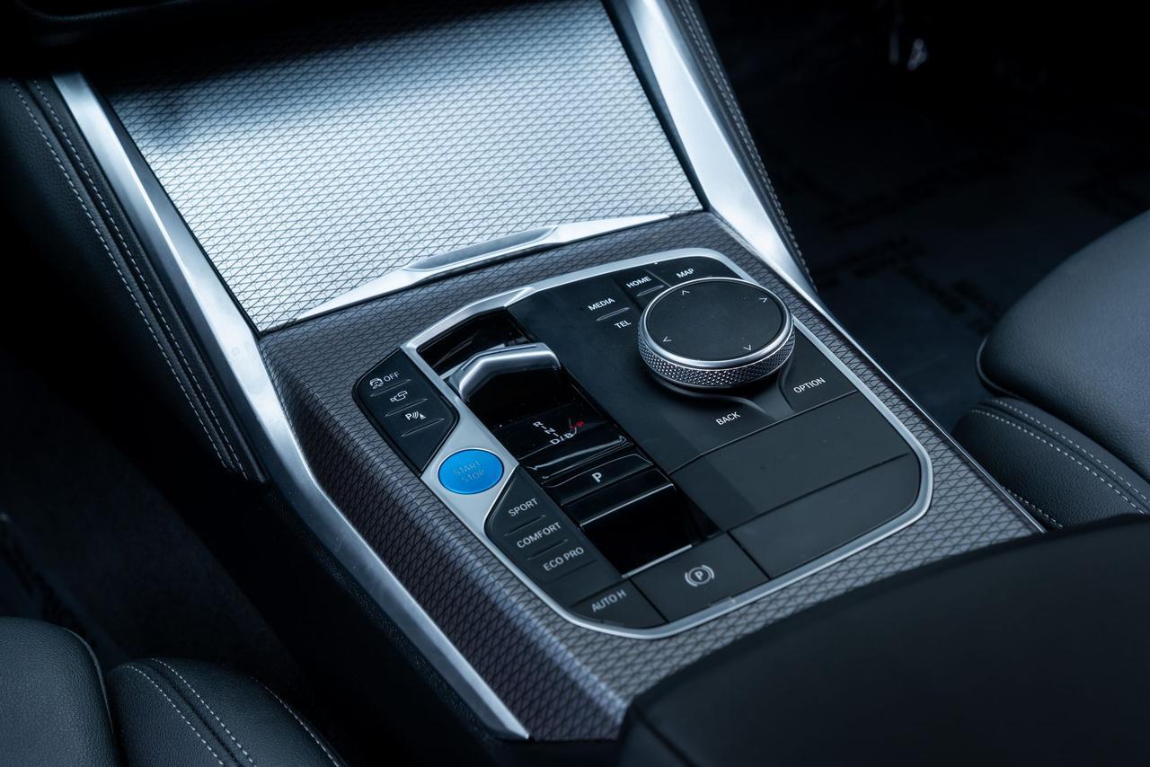 2025 BMW i4 xDrive40 Premium Package M Sport Package  Head Up Display Portland OR