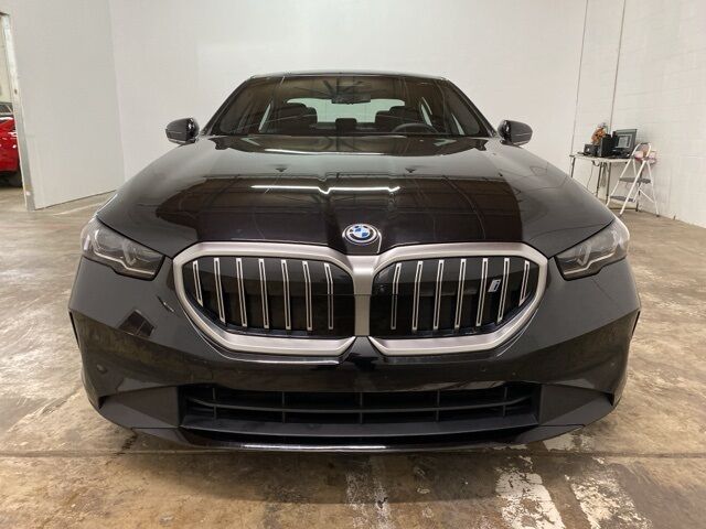 2025 BMW i5 eDrive40