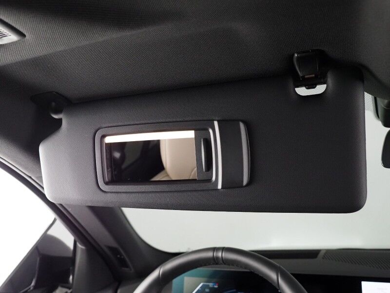 2025 BMW i5 eDrive40 Sedan *M SPORT PKG, DRIVING ASSIST PRO PKG, HEADS-UP DISPLAY, NAVIGATION, ADAPTIVE CRUISE, SAFETY ALERTS, MOONROOF, HEATED SEATS/STEERING, FULL LED LIGHTS, 20 INCH WHEELS, BOWERS & WILKINS, ANDROID & APPLE Round Rock TX