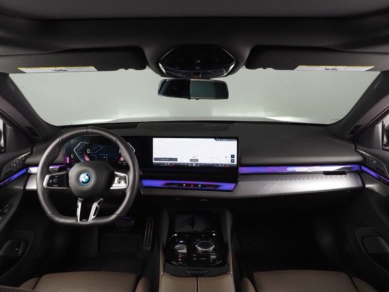 2025 BMW i5 eDrive40 Sedan *M SPORT PKG, DRIVING ASSIST PRO PKG, HEADS-UP DISPLAY, NAVIGATION, ADAPTIVE CRUISE, SAFETY ALERTS, MOONROOF, HEATED SEATS/STEERING, FULL LED LIGHTS, 20 INCH WHEELS, BOWERS & WILKINS, ANDROID & APPLE