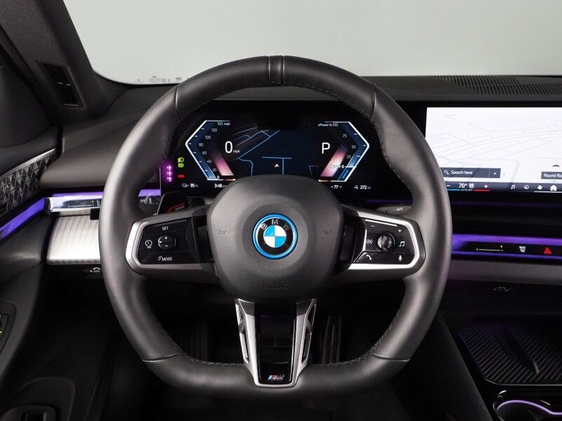 2025 BMW i5 eDrive40 Sedan *M SPORT PKG, DRIVING ASSIST PRO PKG, HEADS-UP DISPLAY, NAVIGATION, ADAPTIVE CRUISE, SAFETY ALERTS, MOONROOF, HEATED SEATS/STEERING, FULL LED LIGHTS, 20 INCH WHEELS, BOWERS & WILKINS, ANDROID & APPLE Round Rock TX