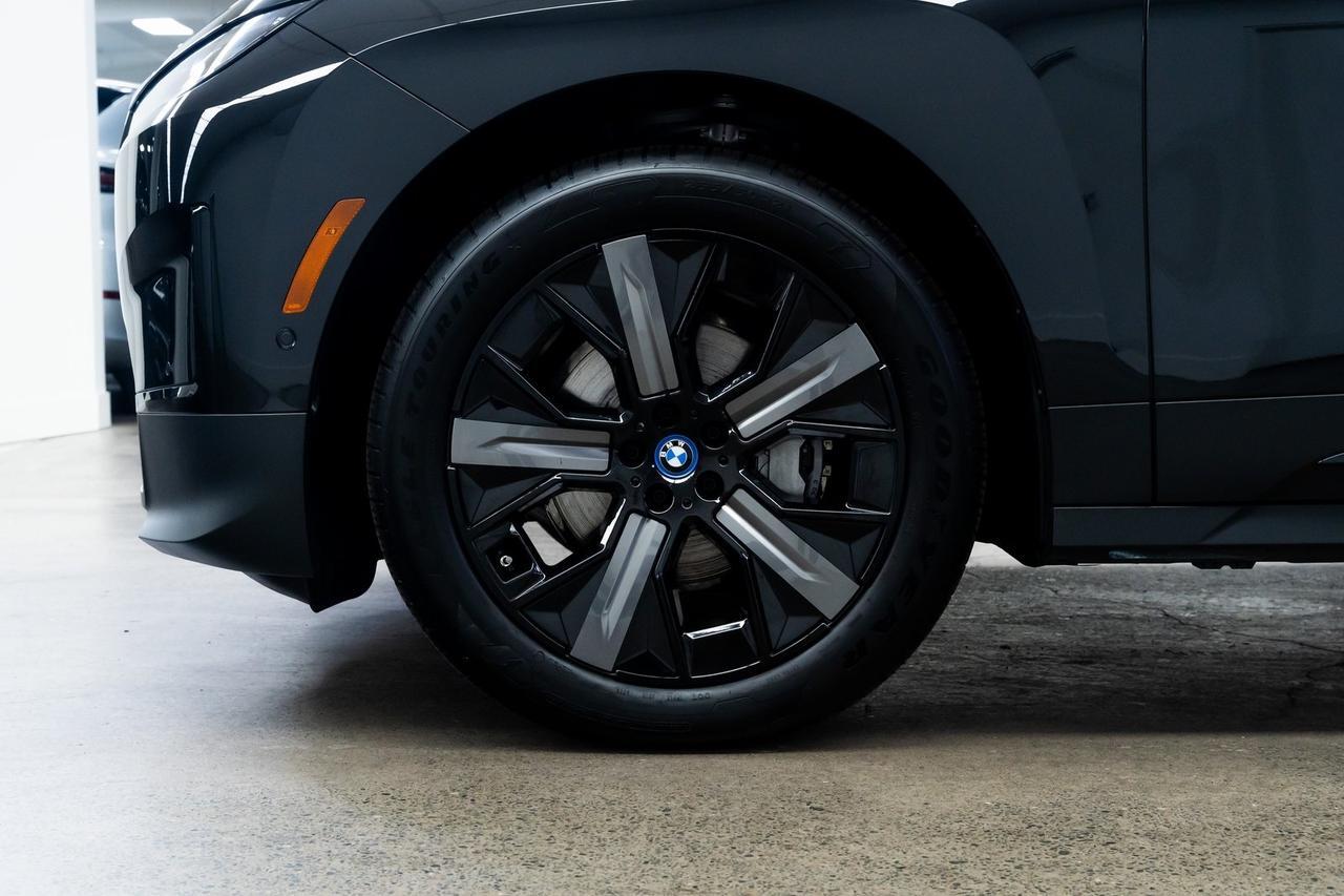 2025 BMW iX xDrive50 1 Owner Vented Seats Convenience Package Portland OR