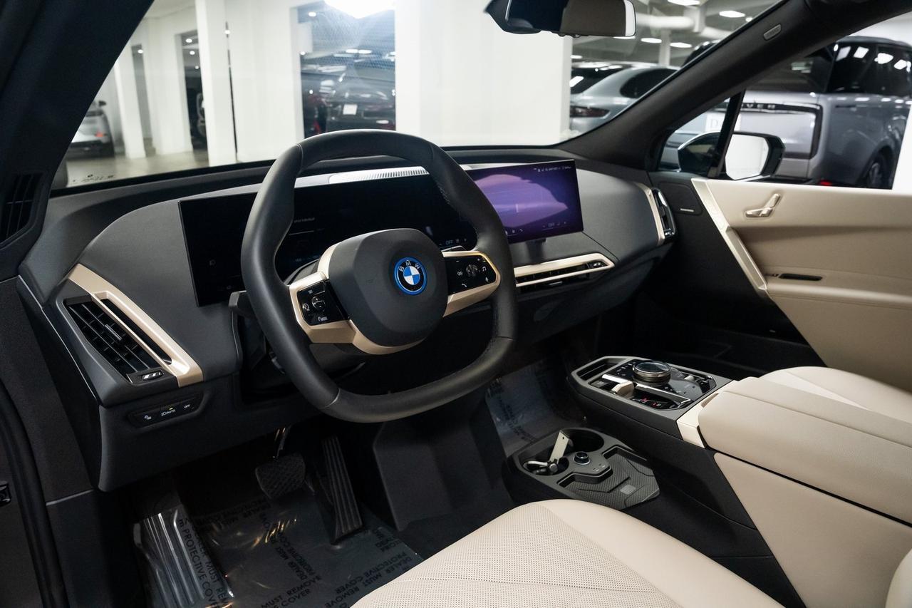 2025 BMW iX xDrive50 1 Owner Vented Seats Convenience Package Portland OR