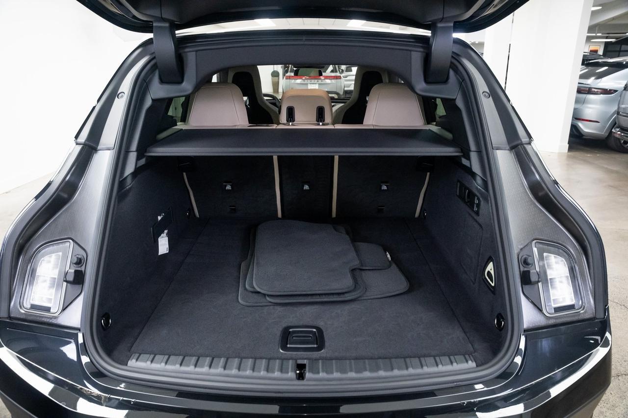 2025 BMW iX xDrive50 1 Owner Vented Seats Convenience Package Portland OR