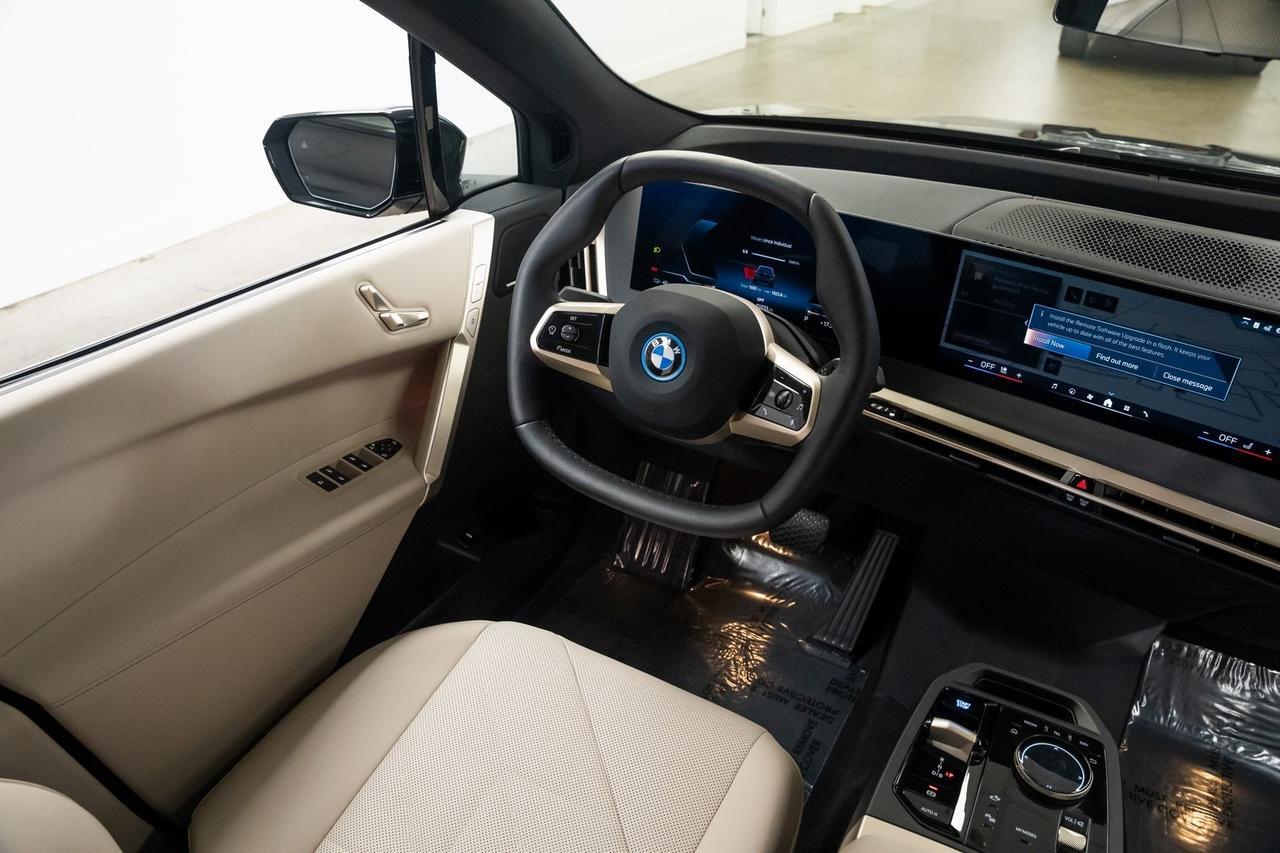 2025 BMW iX xDrive50 1 Owner Vented Seats Convenience Package Portland OR