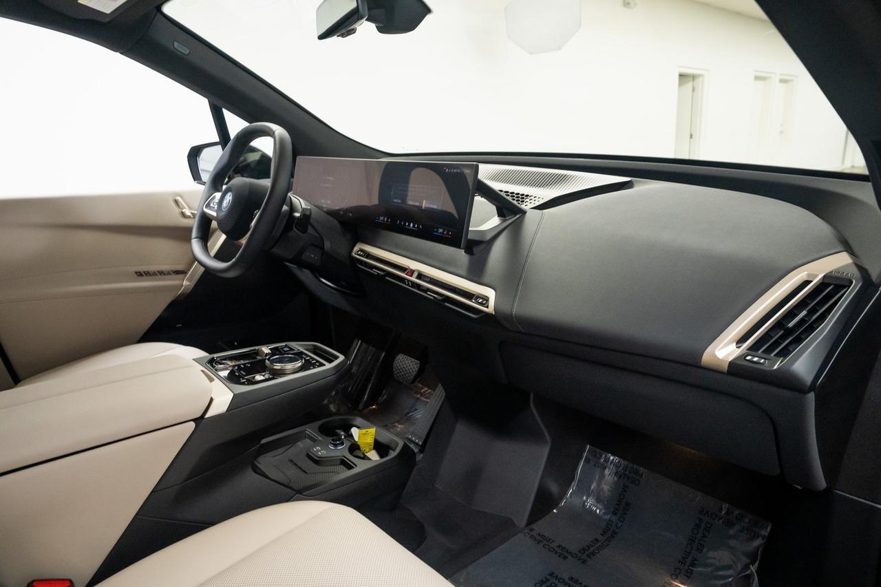 2025 BMW iX xDrive50 1 Owner Vented Seats Convenience Package Portland OR