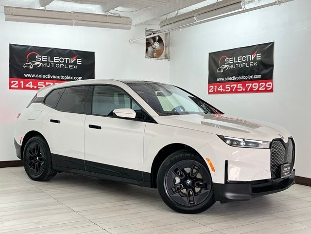 2025 BMW iX xDrive50