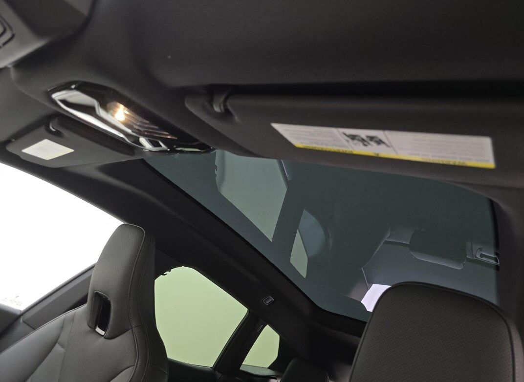 2025 BMW iX xDrive50 Sport Package Head-Up Display Portland OR