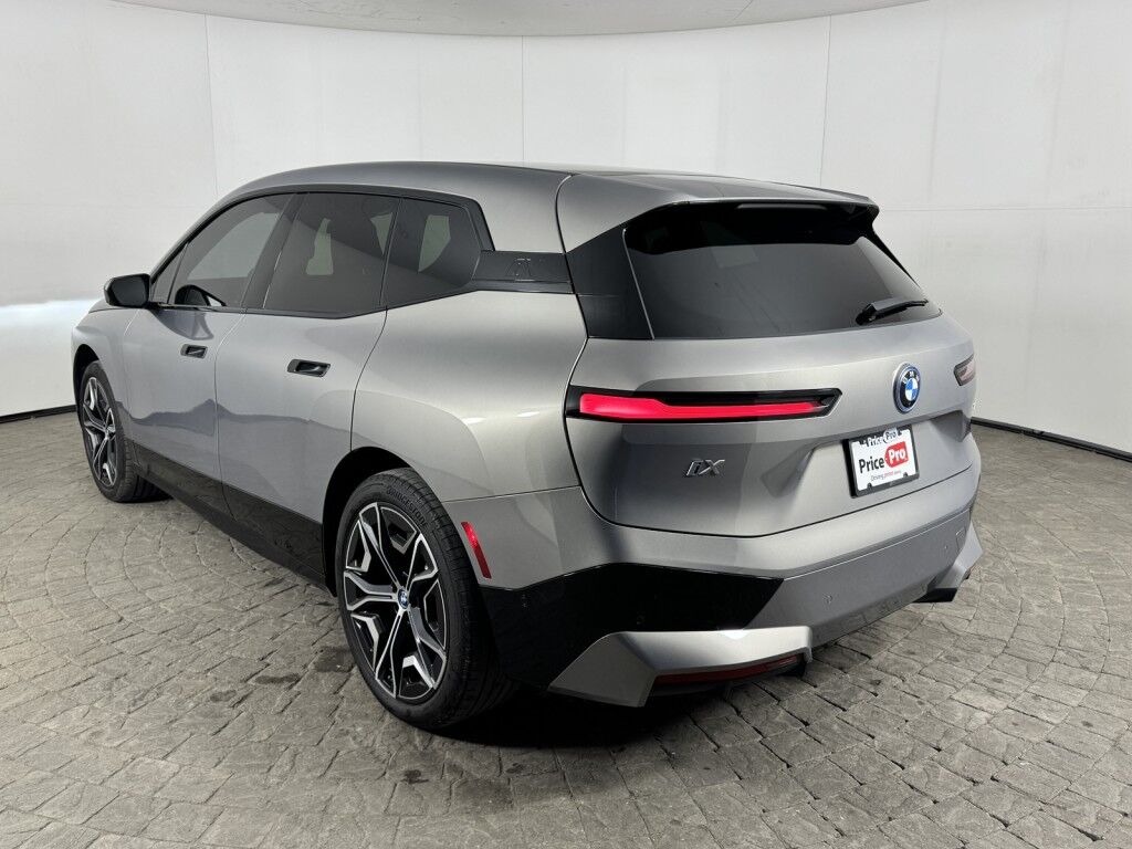 2025 BMW iX xDrive50 Sport w/Driving Assist Pro Maumee OH