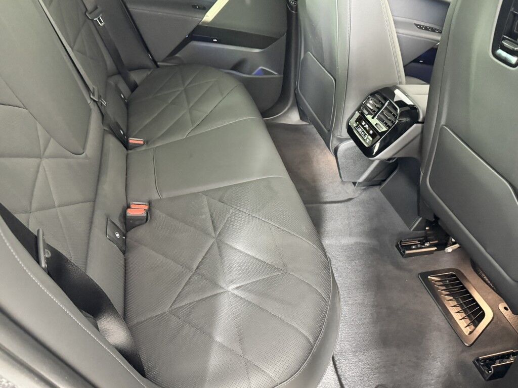 2025 BMW iX xDrive50 Sport w/Driving Assist Pro Maumee OH