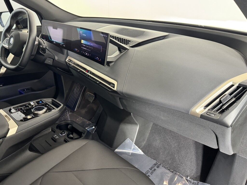 2025 BMW iX xDrive50 Sport w/Driving Assist Pro Maumee OH