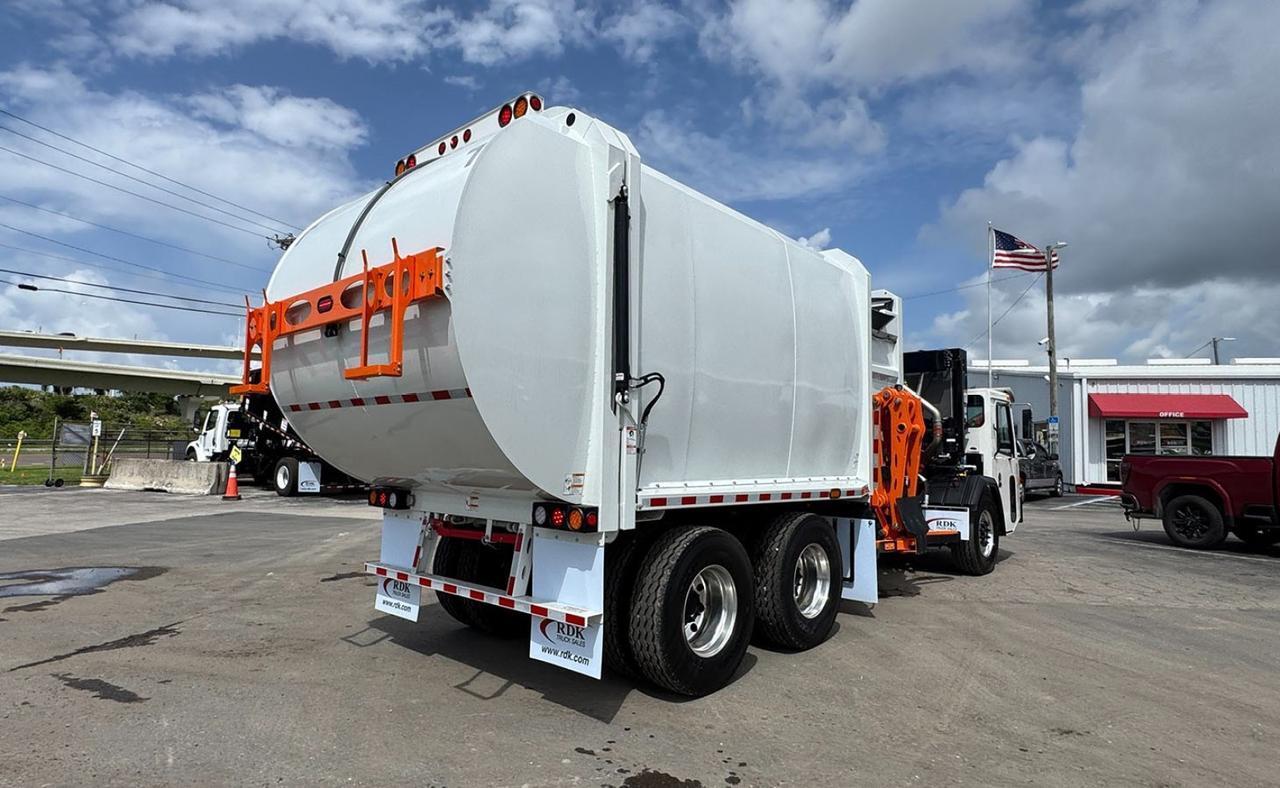 2025 Battle Motors LET 2 31 Yard Pac Tech Side Loader Garbage Truck Tampa FL
