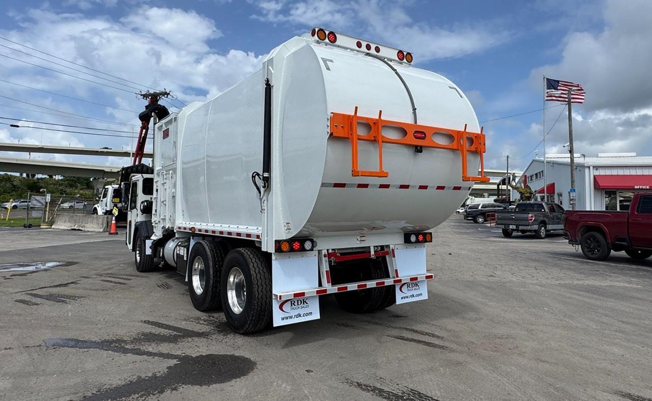 2025 Battle Motors LET 2 31 Yard Pac Tech Side Loader Garbage Truck Tampa FL