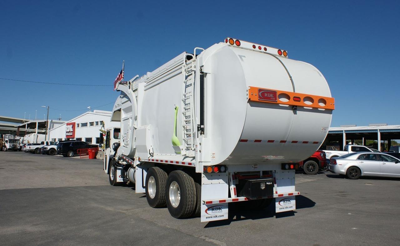 2025 Battle Motors LET 2 40 - 43 Yard Pac Tech Front Loader Garbage Truck Tampa FL