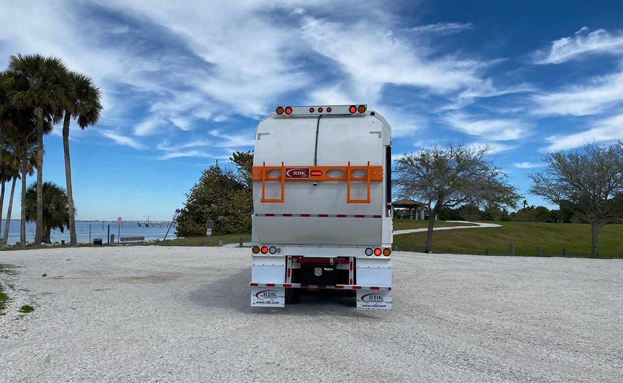 2025 Battle Motors LET 2 40 - 43 Yard Pac Tech Front Loader Garbage Truck