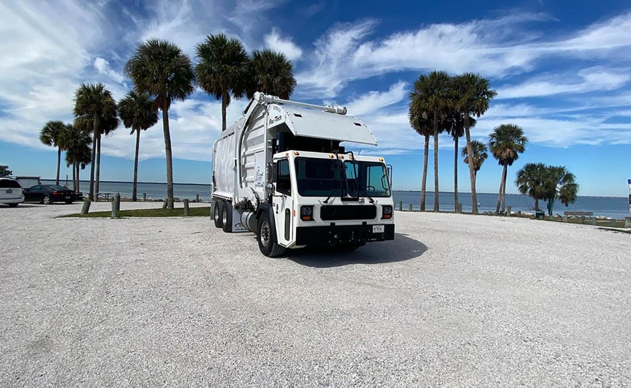 2025 Battle Motors LET 2 40 - 43 Yard Pac Tech Front Loader Garbage Truck Tampa FL