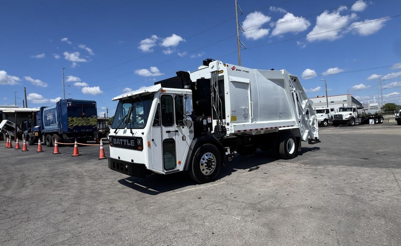 2025 Battle Motors STRIKER 20 Yard Pac Mac Rear Loader Garbage Truck Tampa FL