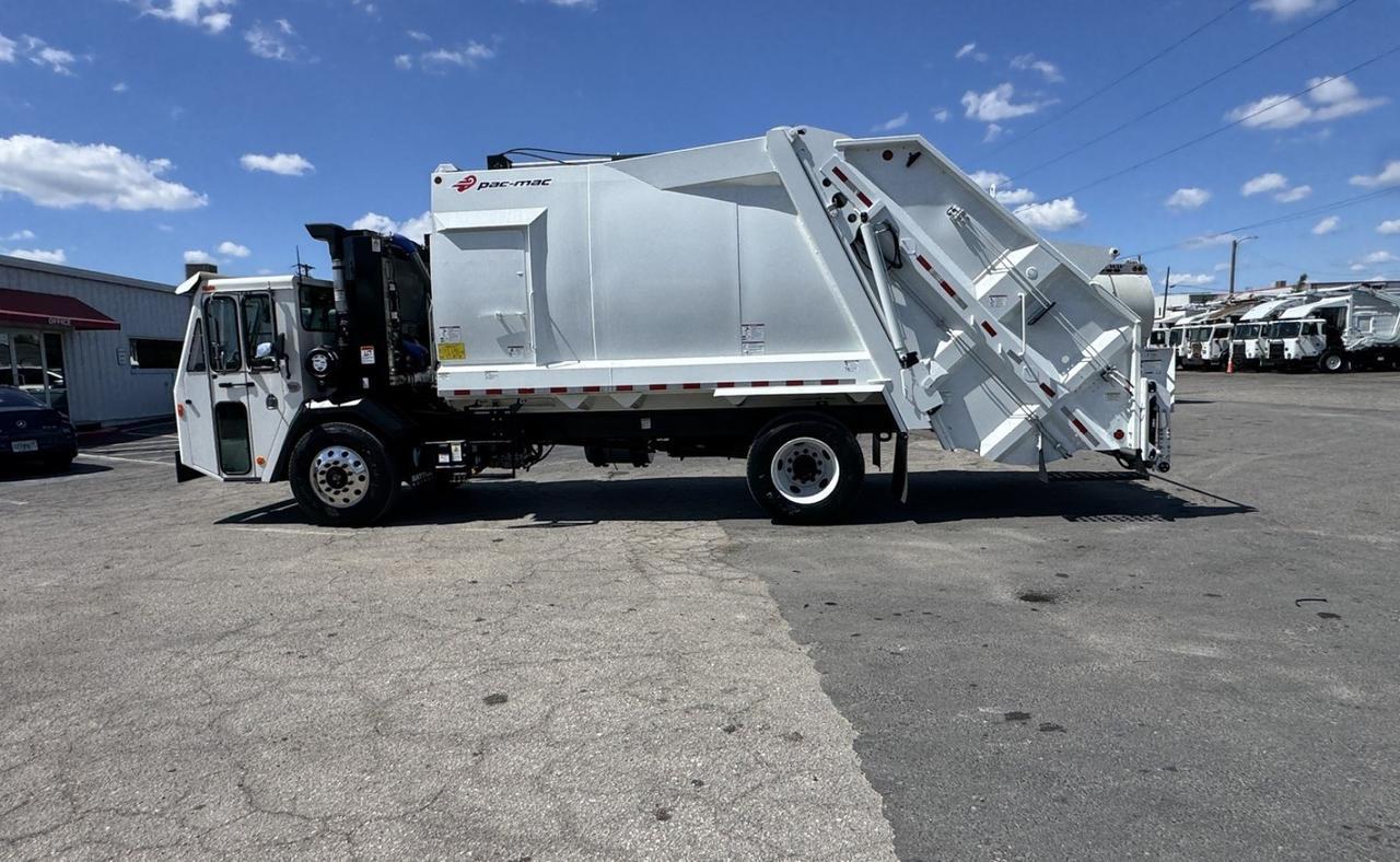 2025 Battle Motors STRIKER 20 Yard Pac Mac Rear Loader Garbage Truck Tampa FL