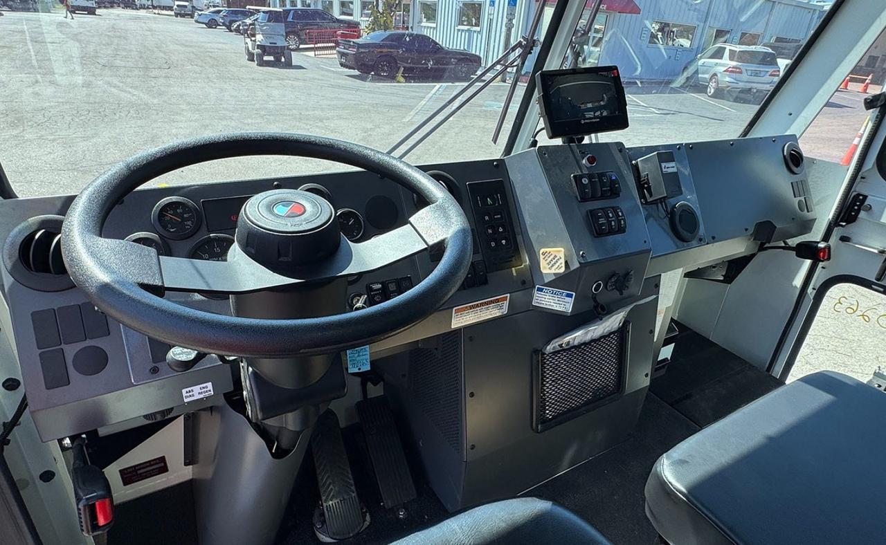 2025 Battle Motors STRIKER 20 yard Pac-Mac Rear Loader Garbage Truck Tampa FL