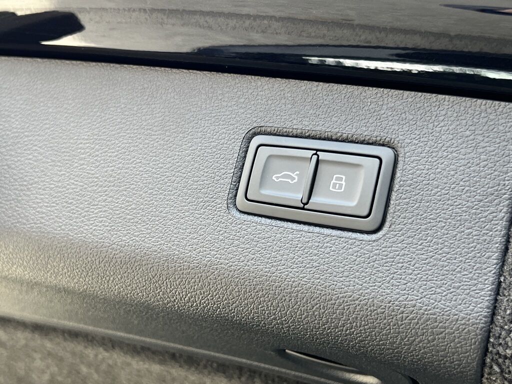 2025 Bentley Bentayga Azure Indianapolis IN