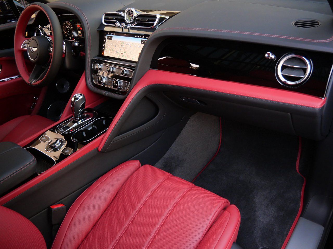 2025 Bentley Bentayga EWB Lawrence KS