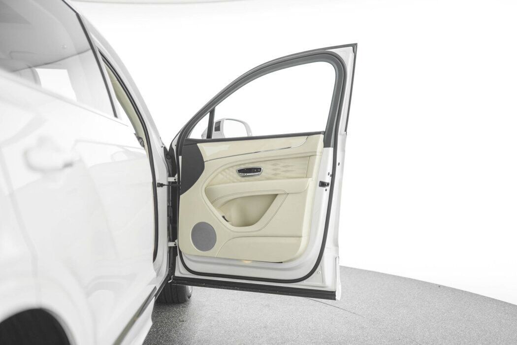 2025 Bentley Bentayga EWB Azure Bellevue WA