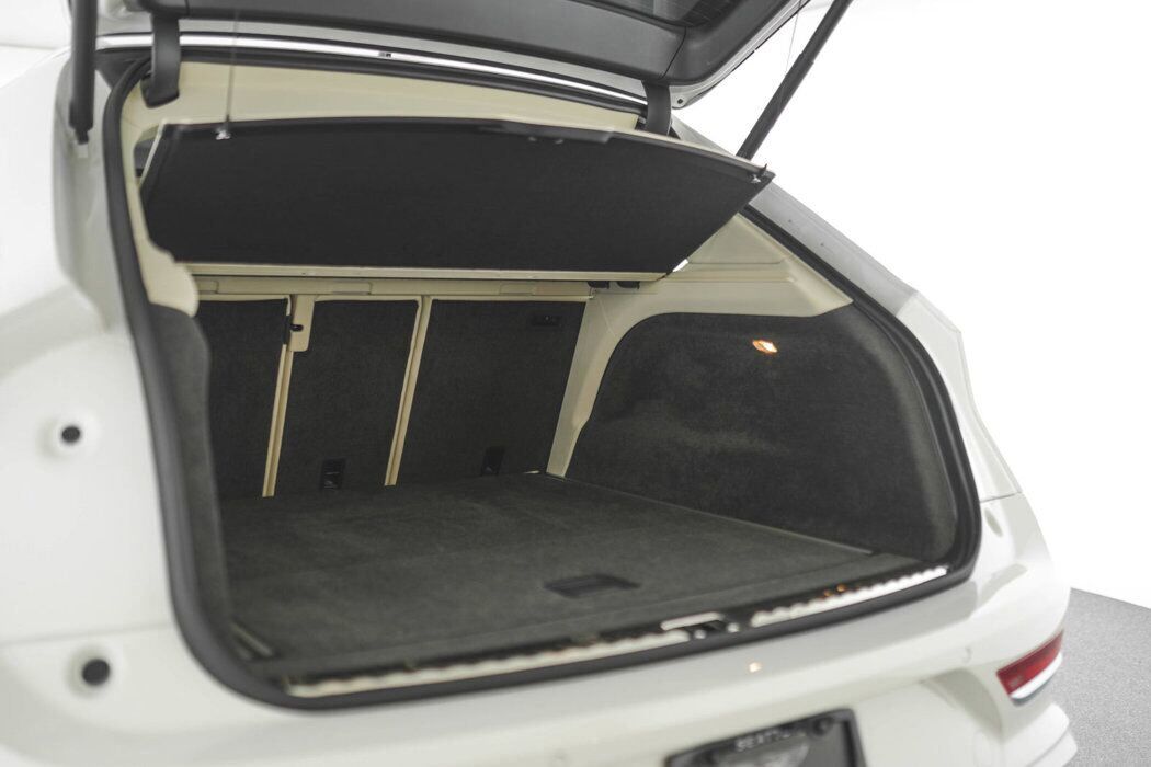 2025 Bentley Bentayga EWB Azure Bellevue WA