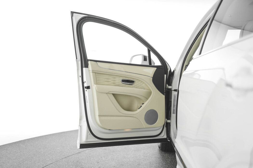 2025 Bentley Bentayga EWB Azure Bellevue WA