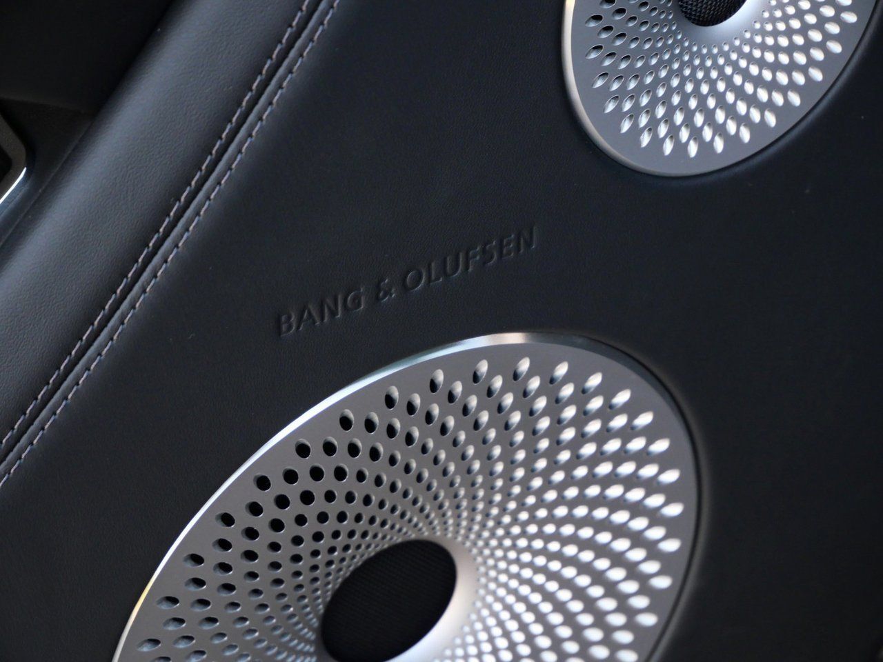 2025 Bentley Bentayga EWB Mulliner Mulliner Lawrence KS