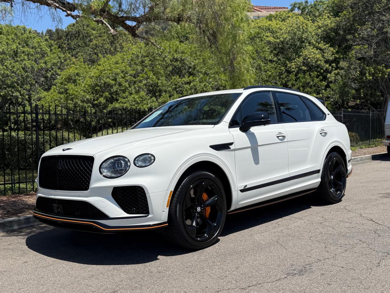 2025 Bentley Bentayga S Black Edition