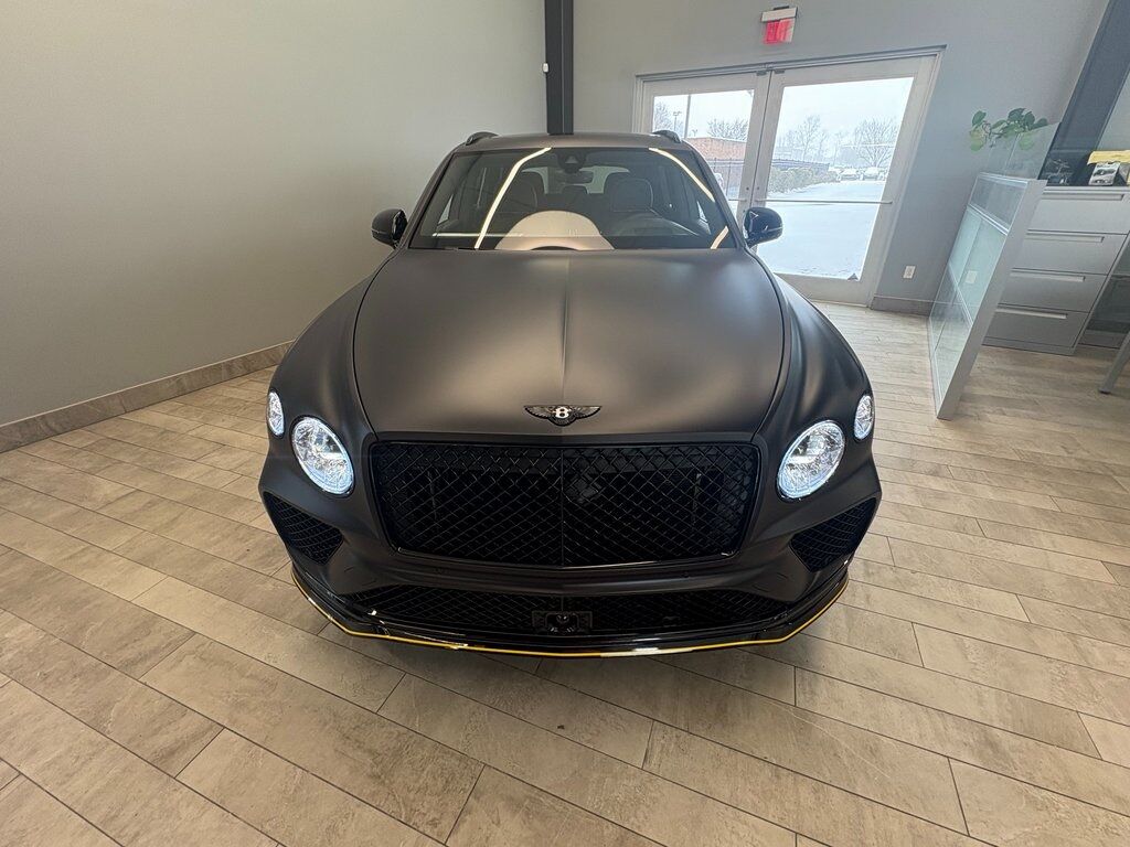 2025 Bentley Bentayga S Black Edition