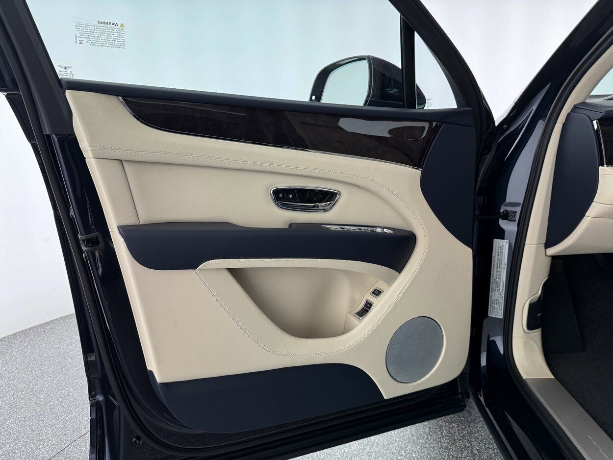 2025 Bentley Bentayga V8 Bellevue WA