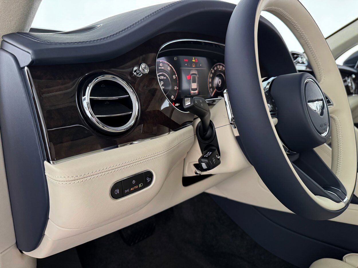 2025 Bentley Bentayga V8 Bellevue WA